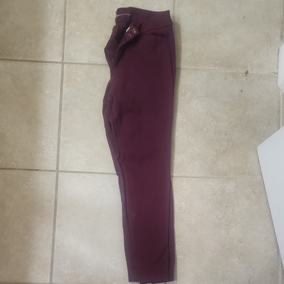Old Navy Deep Red Pixie Pants - Picture 1 of 4